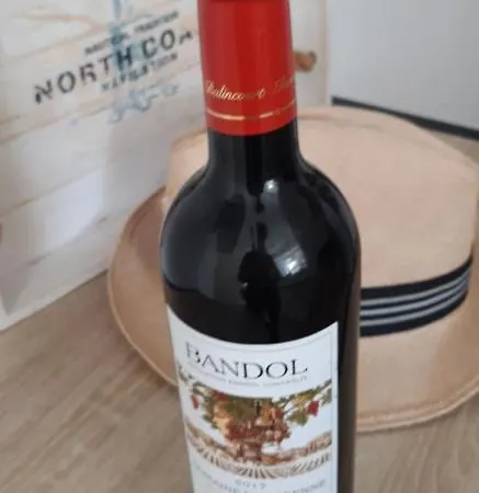 Апартаменты Elsa. Ла-Сьота